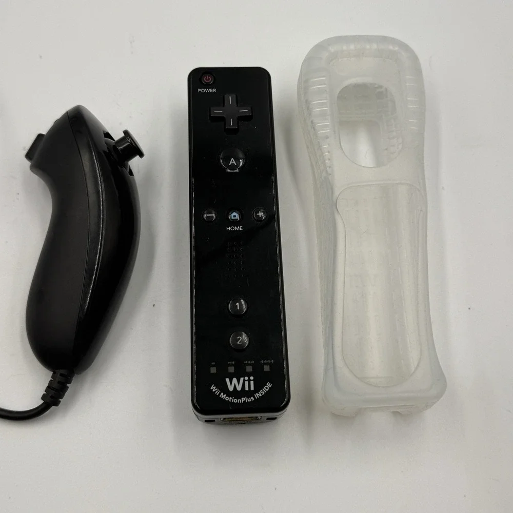 OEM Black Nintendo Wii Motion Plus Controller RVL-036 w/Nunchuk RVL-004 & Sleeve